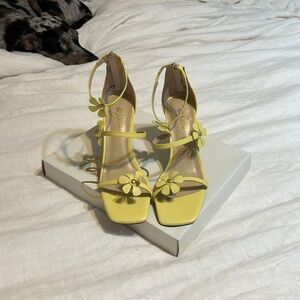 NWT 42 Gold strappy sandals